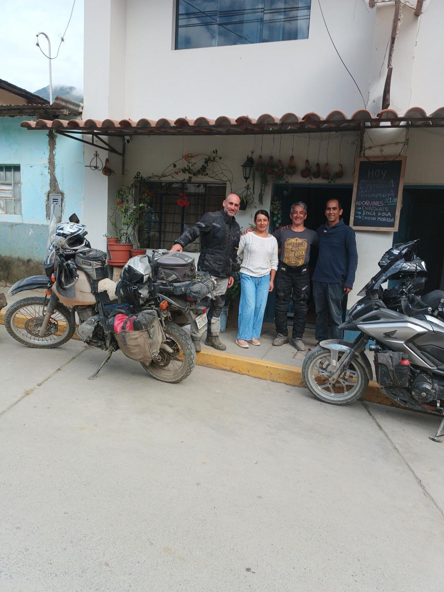 Hospedaje Quillabamba Santa Teresa  Exteriör bild